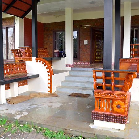 Lakshmi Illam Near Isha Yoga Adiyogi Apartment Alandurai Exterior photo