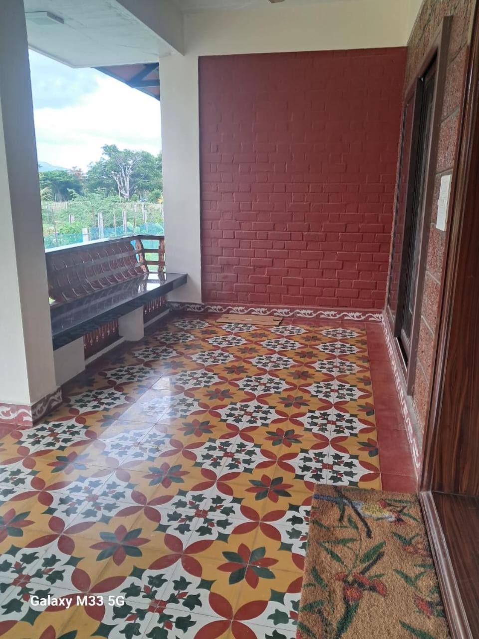 Lakshmi Illam Near Isha Yoga Adiyogi Apartment Alandurai Exterior photo